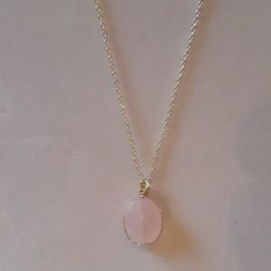 💕 SALE💕 NWT faceted Rose Quartz wirewrapped Necklace